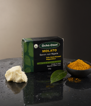 Savon Noir Molato Éclat Intense – Correcteur Anti-Taches & Teint Radieux